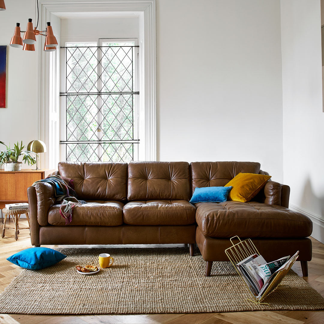 <br>Spring Sale Picks: Simple yet elegant – Alexander & James Saddler