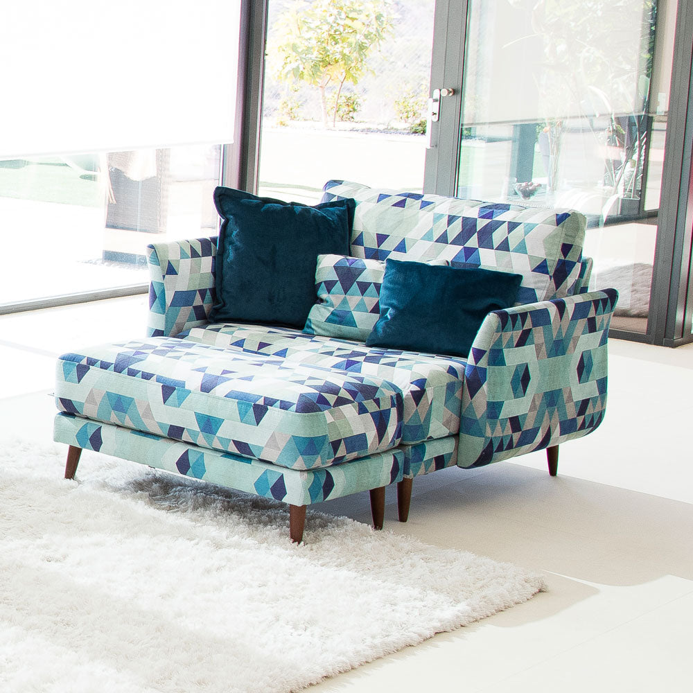 Lounge Furniture For Lovebirds: Our Valentine's Selection