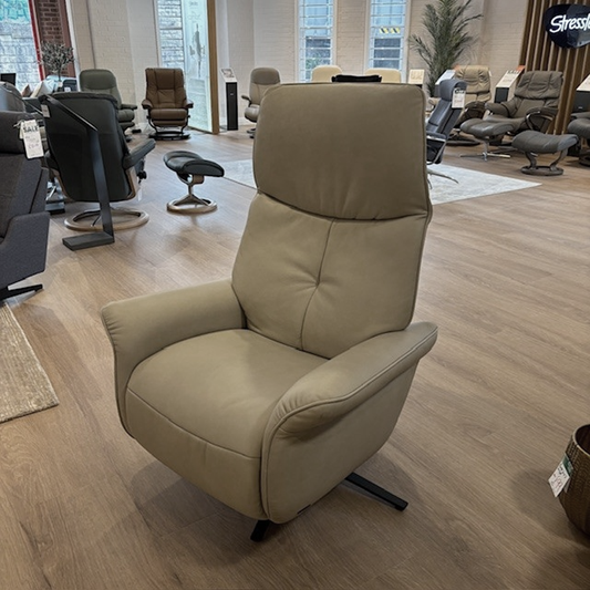 Himolla LOONA Medium Power Leather Recliner