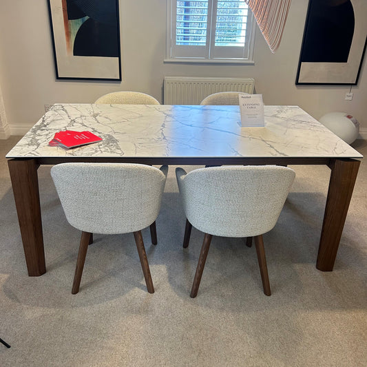 Calligaris DOGMA Extending Dining Table and 4 Chairs