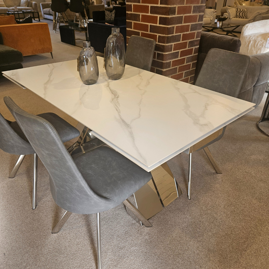 Corwen Dining & 4 Chairs
