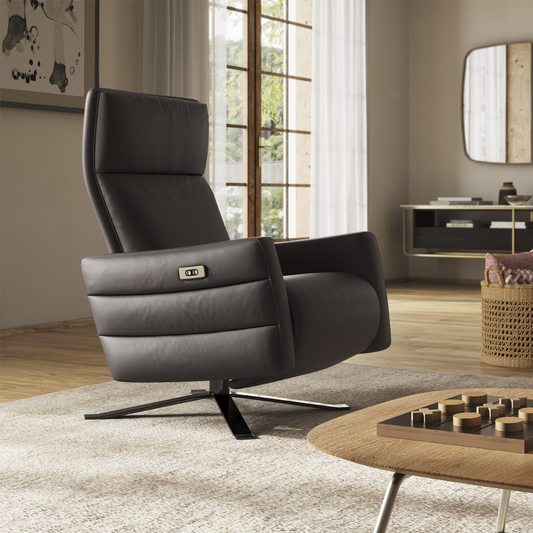 Natuzzi Editions ISTANTE Swivel Recliner Chair