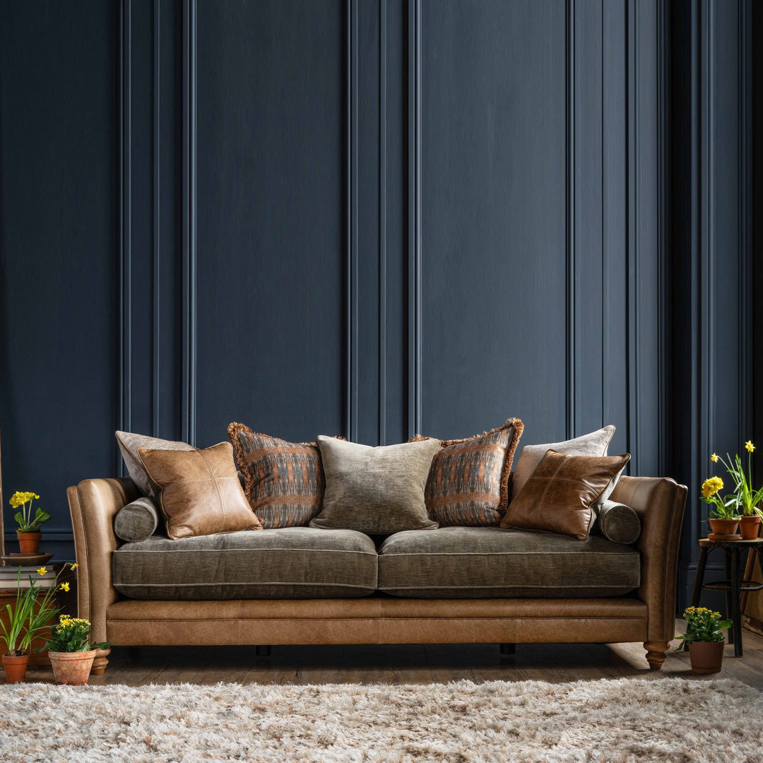 Alexander & James Lomund Collection