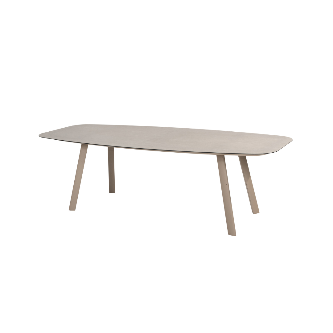 Manolo Dining Table