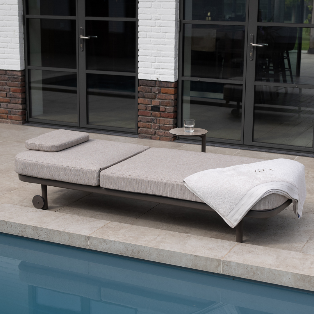 Milano Terre Sunbed