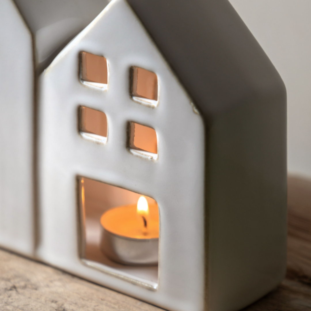 Pearly White Houses Tealight Holder Trio