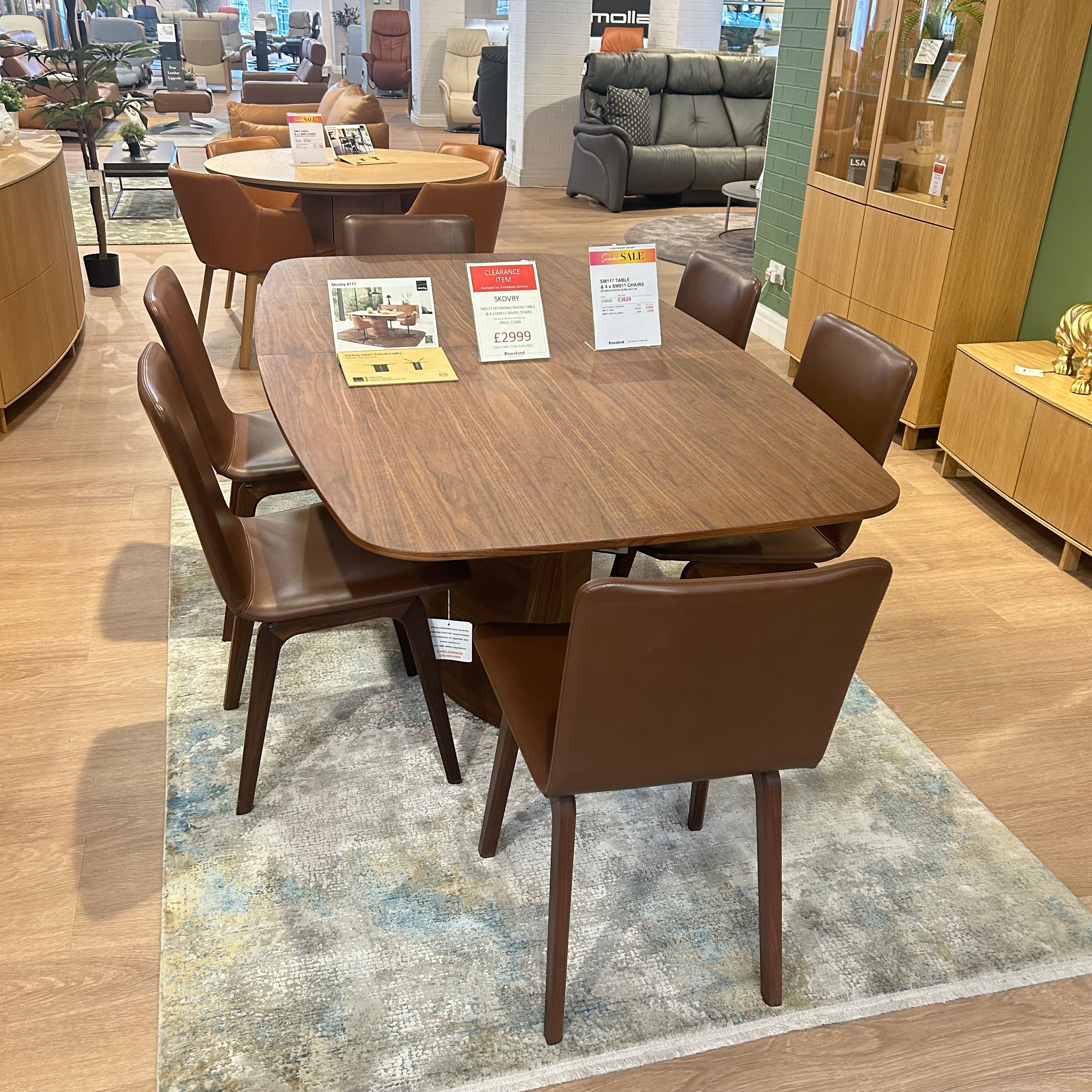Skovby  SM117 Extending Dining Table with 6x SM811 Dining Chairs