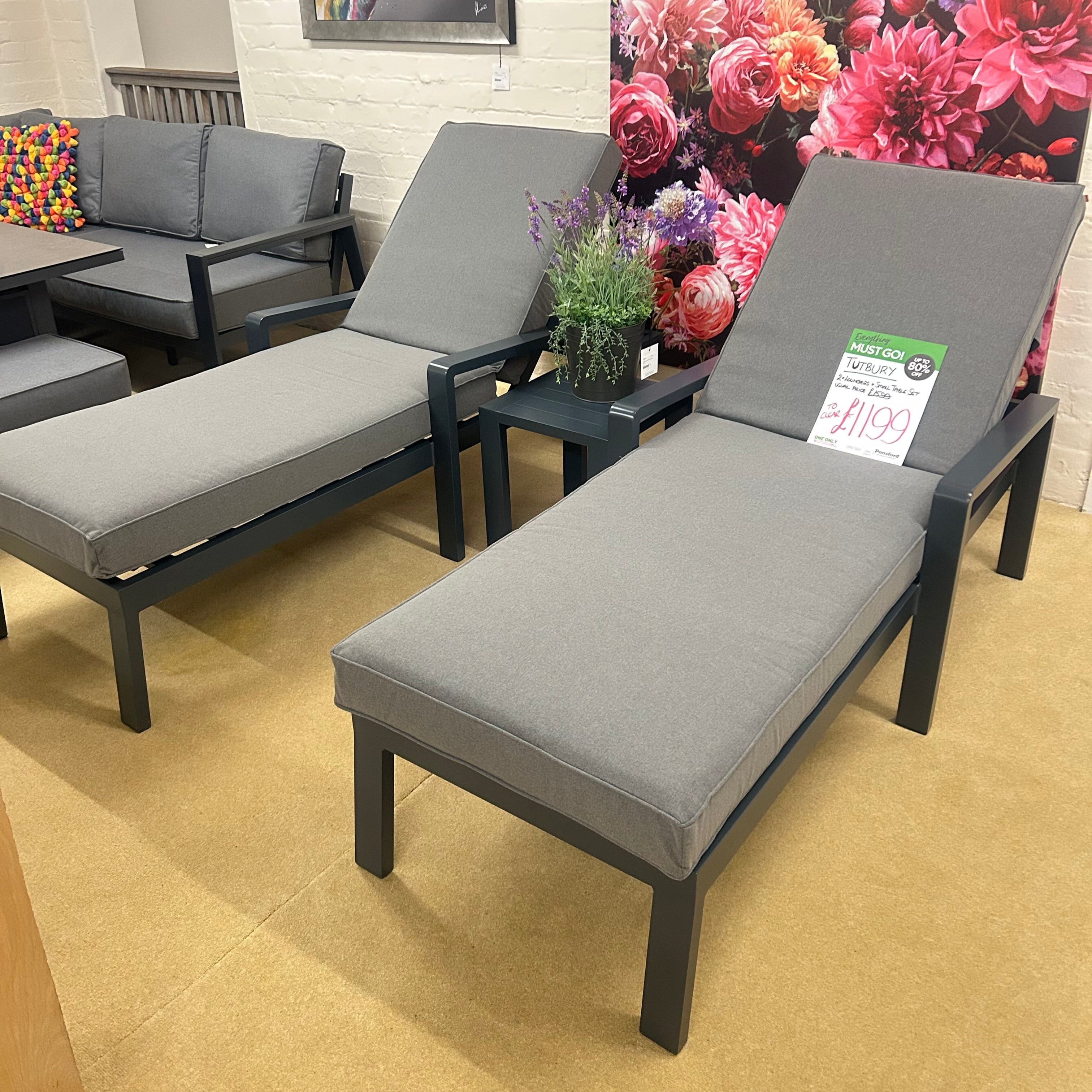 Tutbury 2 Lounger Small Table Set