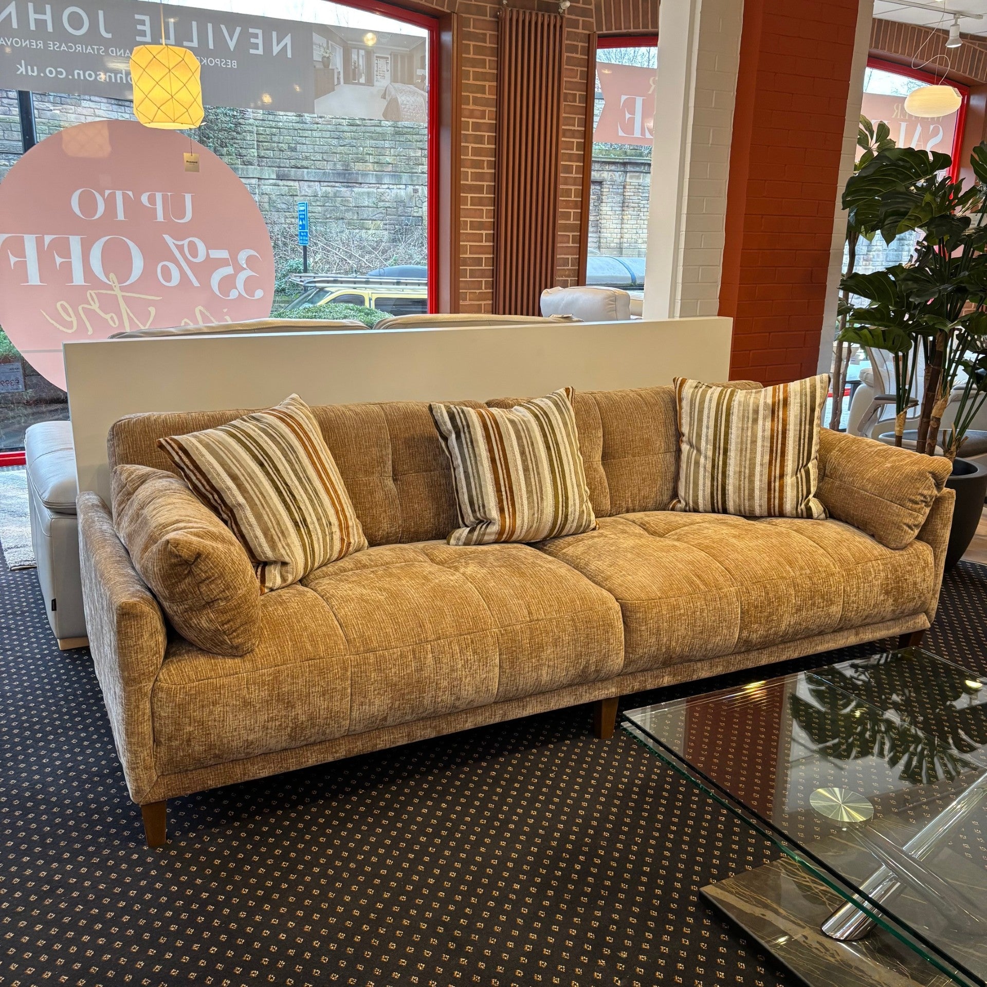 Alexander & James Reggie 4 Seater Sofa & Cuddler