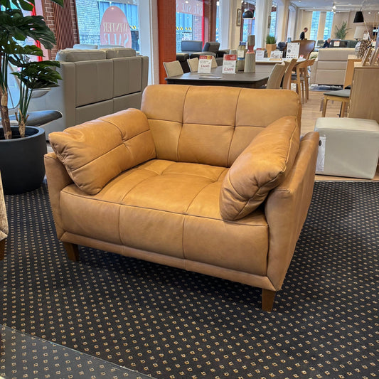 Alexander & James REGGIE Leather Cuddler