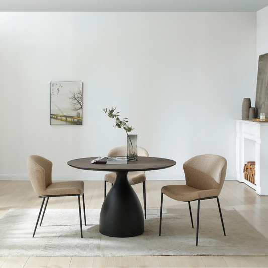 Earlston Furniture Zinnia Round Dining Table