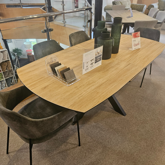 Pheonix Dining Table & 4 Chairs