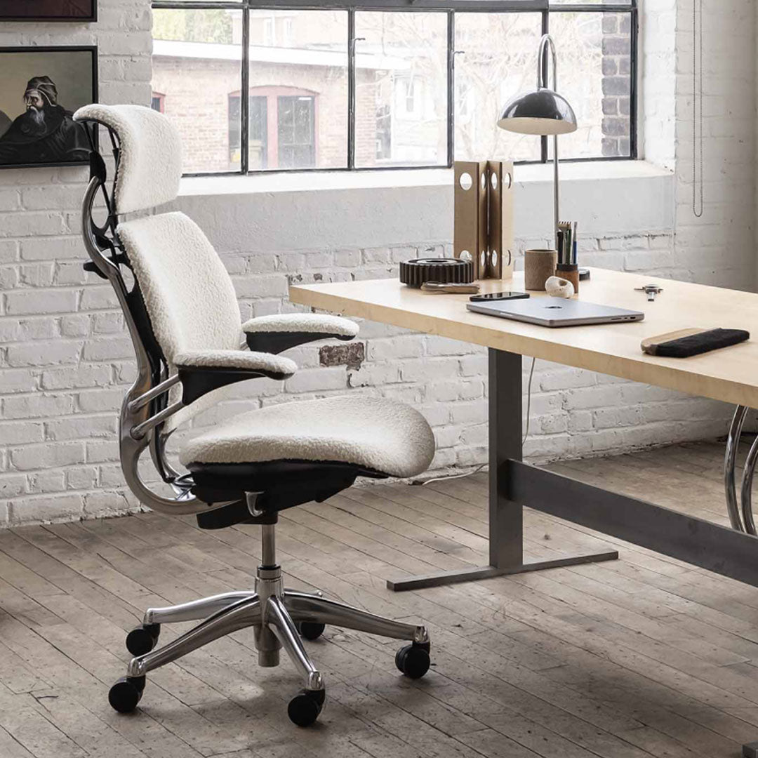 Humanscale Freedom Headrest Chair