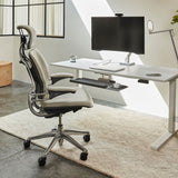 Humanscale Freedom Headrest Chair