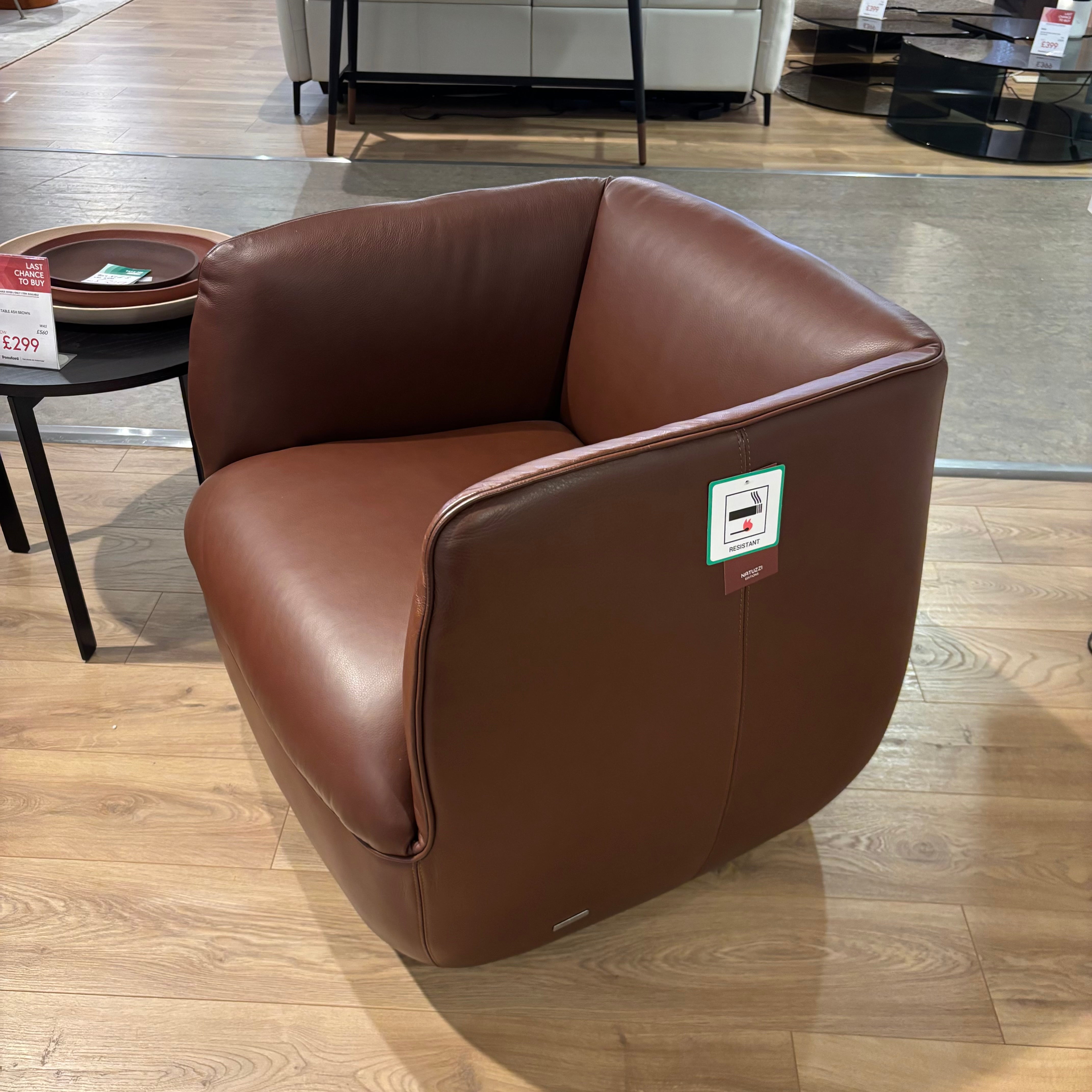 Natuzzi Editions WALLY Leather Swivel Chair 2