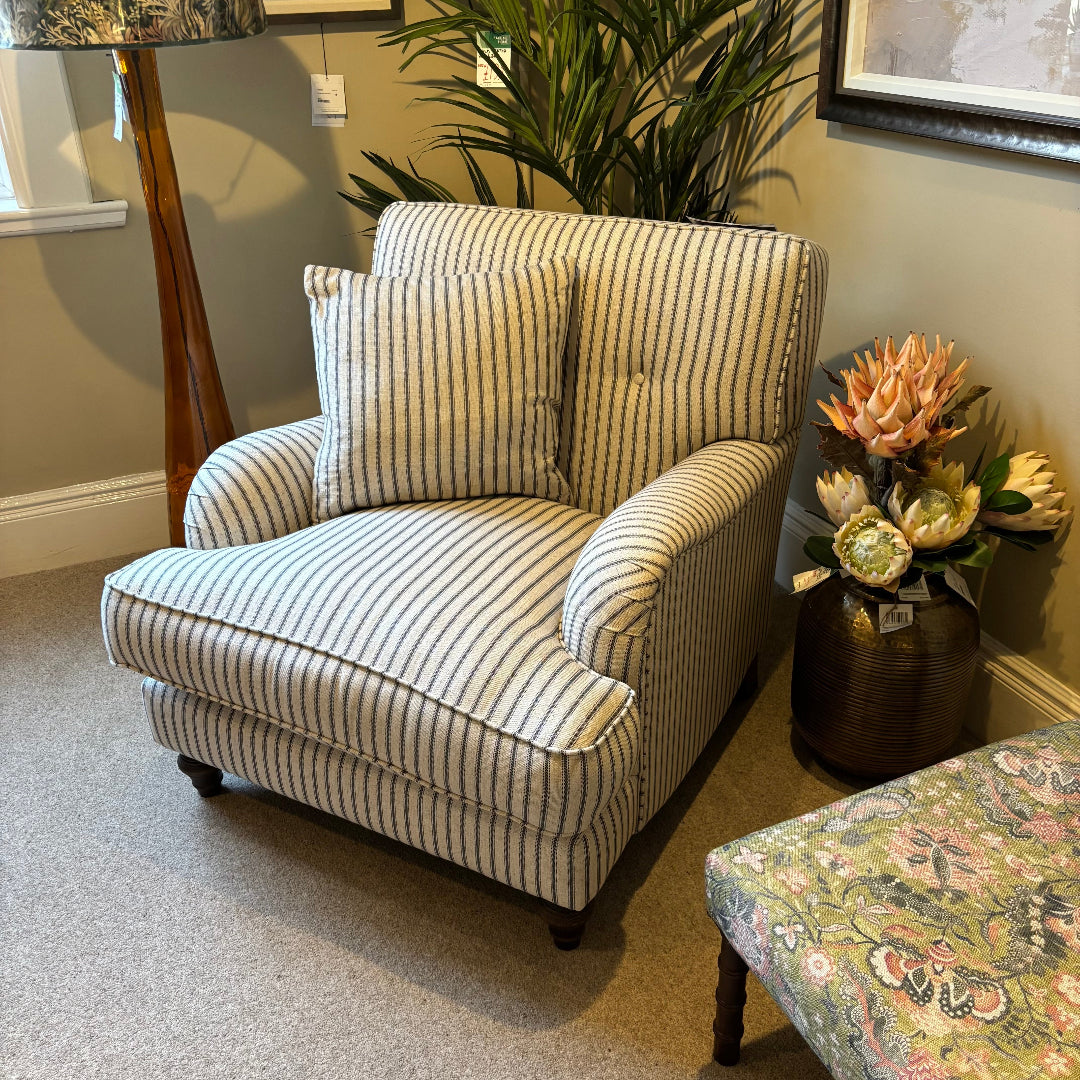 Tamarisk HOWARD Armchair