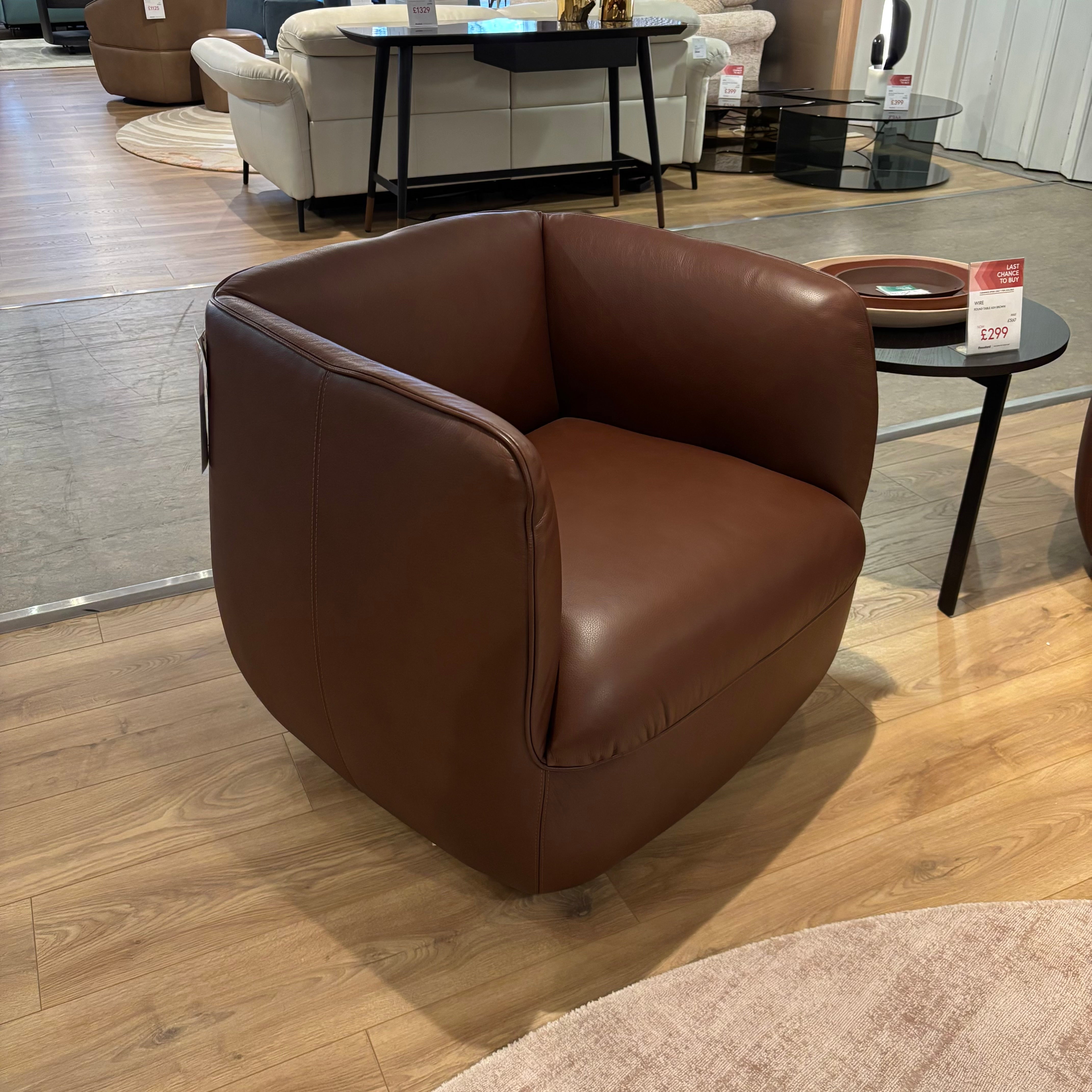 Natuzzi Editions WALLY Leather Swivel Chair 2