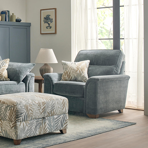 Nina Chair