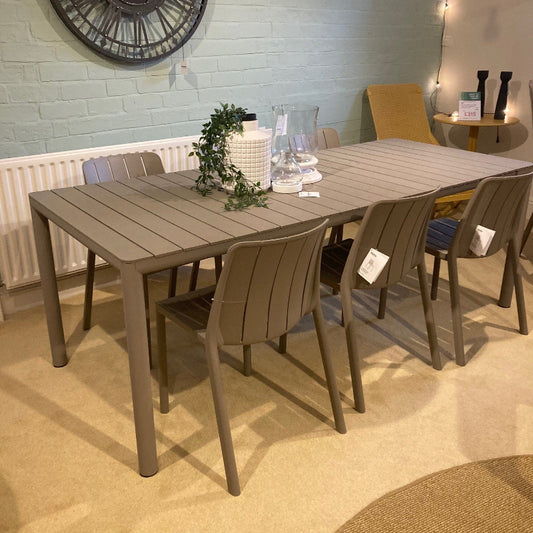 Nardi TEVERE Extending Table and 6 Chairs