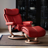 Stressless Magic Classic Leather Chair & Footstool (S)