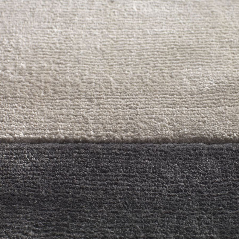 Jacaranda Simla Bordered Rug - Cloudy Grey & Gunmetal – Ponsford